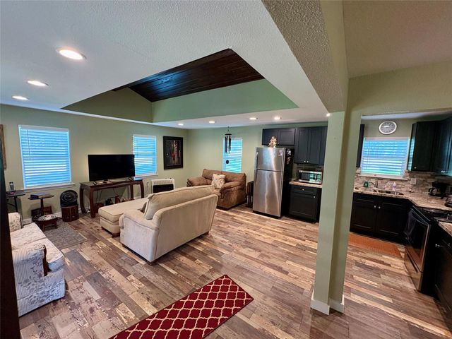 386 Spring Creek Dr, Goodrich, TX 77335