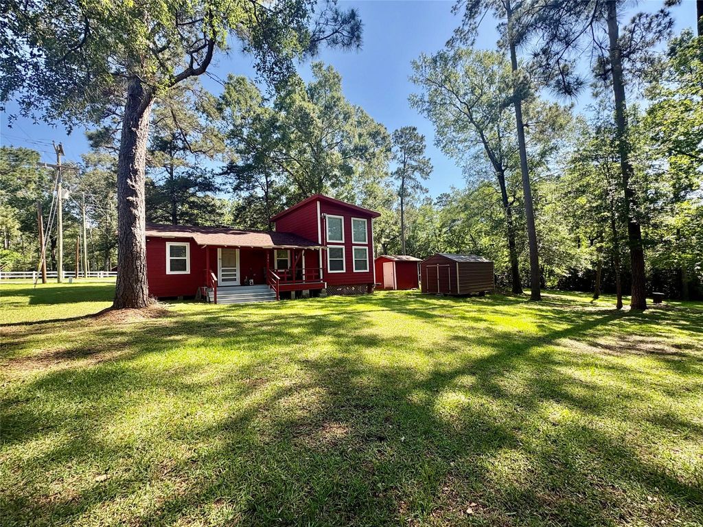386 Spring Creek Dr, Goodrich, TX 77335