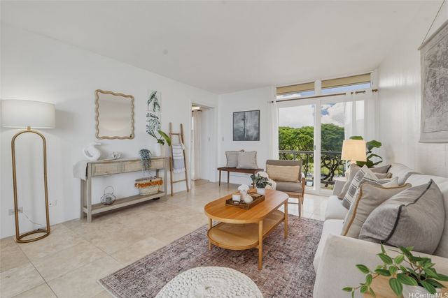 2943 Kalakaua Avenue 707, Honolulu, HI 96815