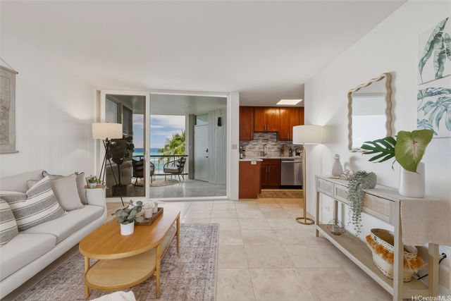 2943 Kalakaua Avenue 707, Honolulu, HI 96815