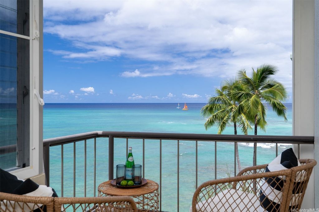 2943 Kalakaua Avenue 707, Honolulu, HI 96815