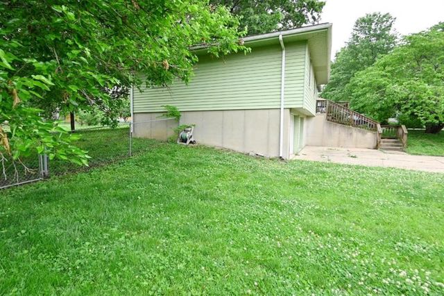 10526 N Walnut Street, Kansas City, MO 64155