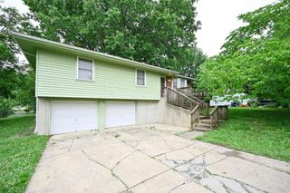 10526 N Walnut Street, Kansas City, MO 64155