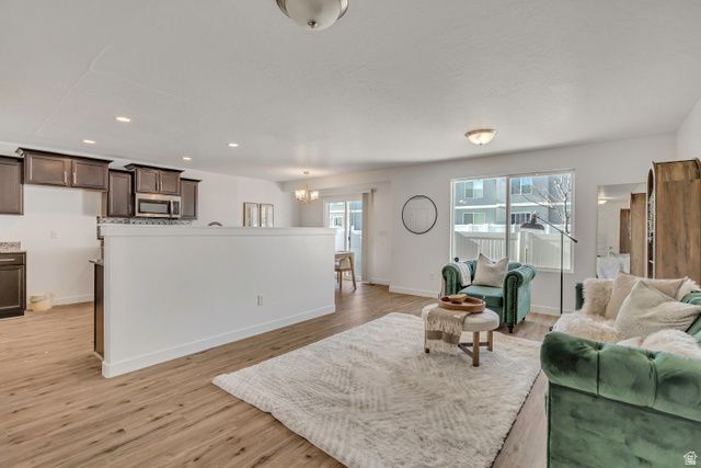 453 S DAY DREAM LN, Saratoga Springs, UT 84045