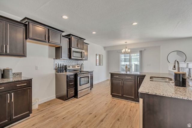 453 S DAY DREAM LN, Saratoga Springs, UT 84045