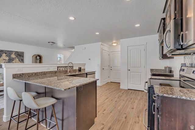 453 S DAY DREAM LN, Saratoga Springs, UT 84045