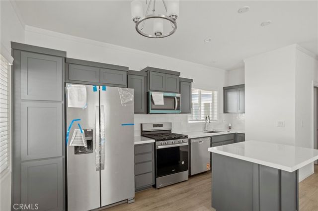 8086 Mission Boulevard 19, Jurupa Valley, CA 92509