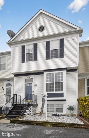 226 FINCH WAY, Newark, DE 19702