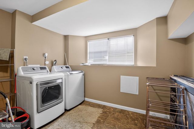 226 FINCH WAY, Newark, DE 19702