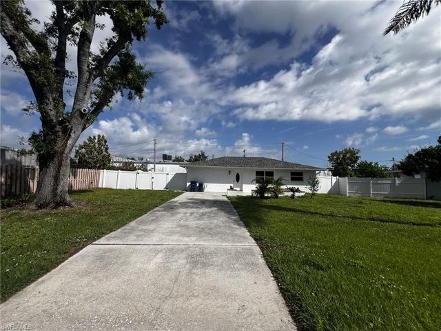 120 Shanle DR, North Fort Myers, FL 33917