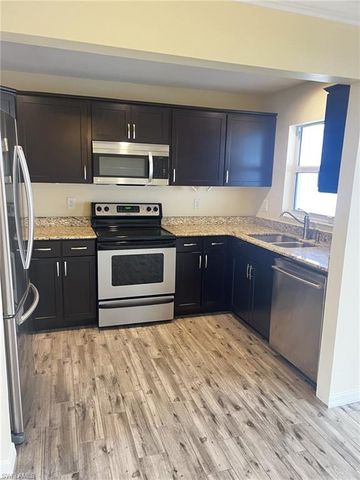 120 Shanle DR, North Fort Myers, FL 33917