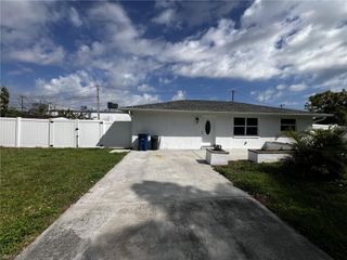 120 Shanle DR, North Fort Myers, FL 33917
