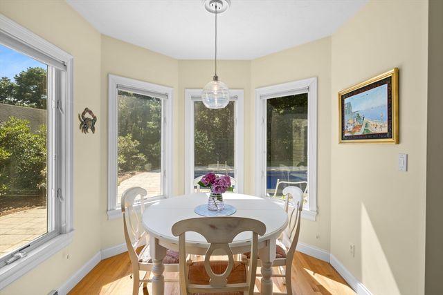 13 Driftwood Circle, Mashpee, MA 02649