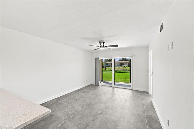 16881 Davis RD 313, Fort Myers, FL 33908