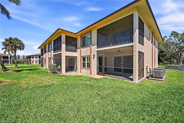 16881 Davis RD 313, Fort Myers, FL 33908