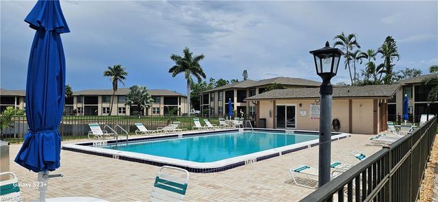 16881 Davis RD 313, Fort Myers, FL 33908