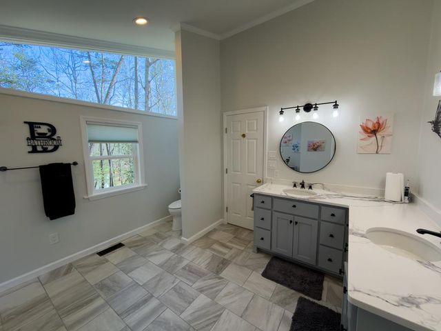 218 Rocky Circle, Blairsville, GA 30512