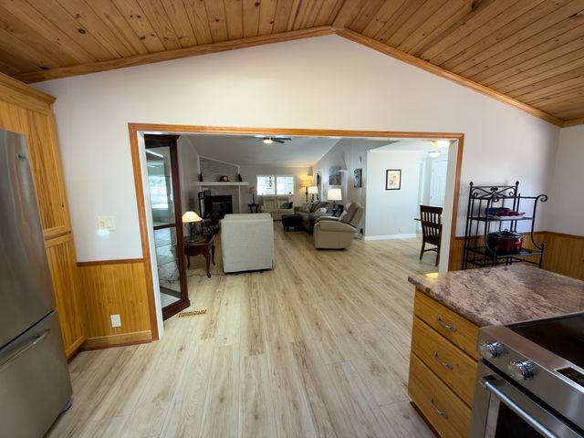 218 Rocky Circle, Blairsville, GA 30512