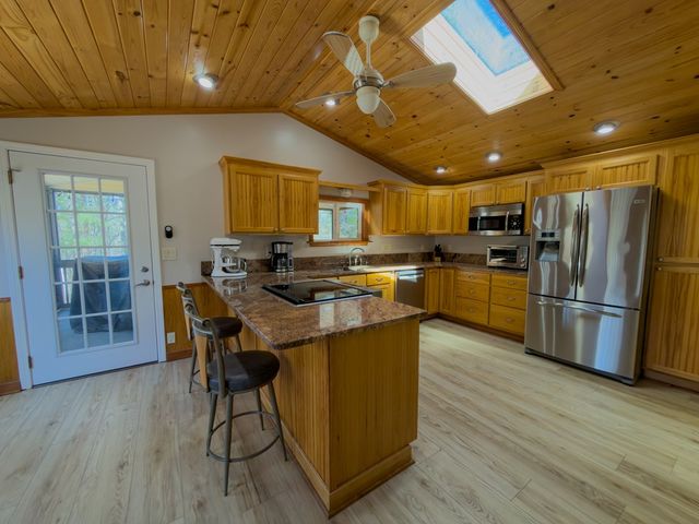 218 Rocky Circle, Blairsville, GA 30512