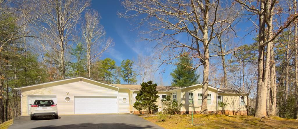 218 Rocky Circle, Blairsville, GA 30512