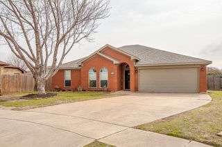951 Naomi Court, Burleson, TX 76028
