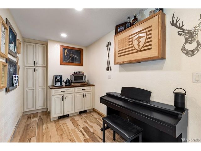 105 Piney Point Ln, Woodland Park, CO 80863
