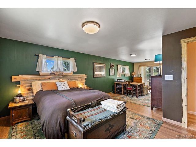 105 Piney Point Ln, Woodland Park, CO 80863