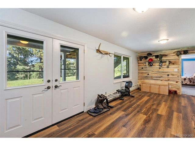 105 Piney Point Ln, Woodland Park, CO 80863