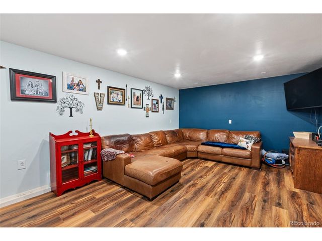 105 Piney Point Ln, Woodland Park, CO 80863