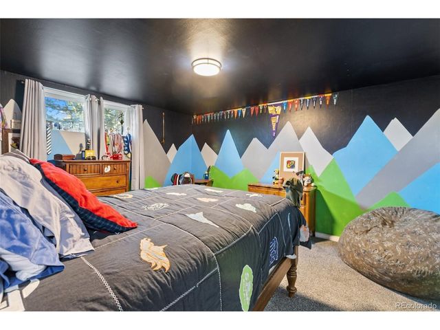 105 Piney Point Ln, Woodland Park, CO 80863