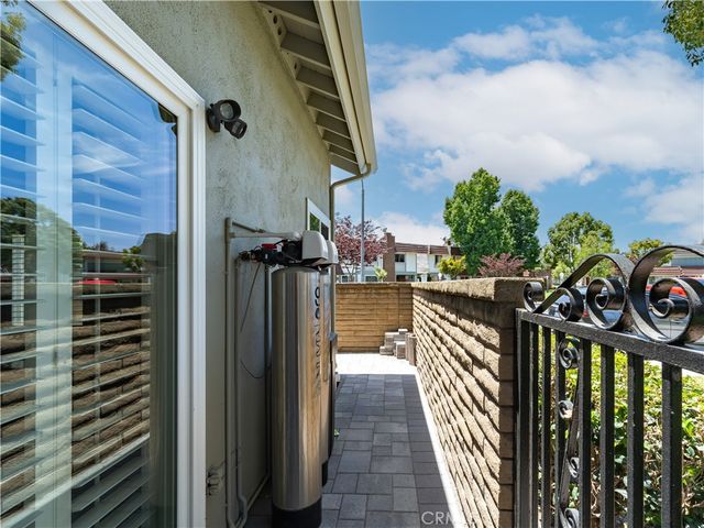 11389 Nayshon Court, Cypress, CA 90630