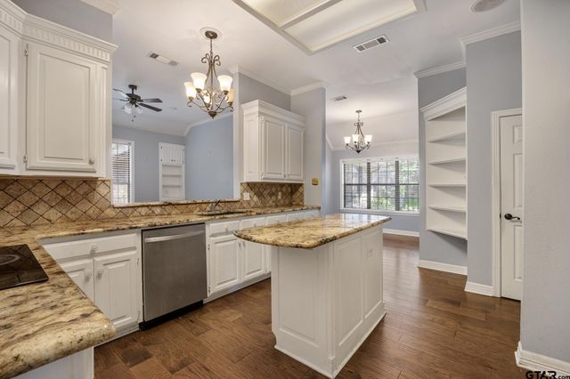 3506 Woods Blvd, Tyler, TX 75707
