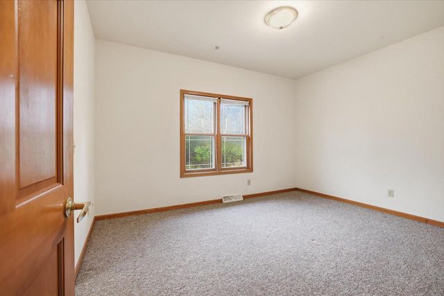 528 Grey Fox RUN, Watertown, WI 53094