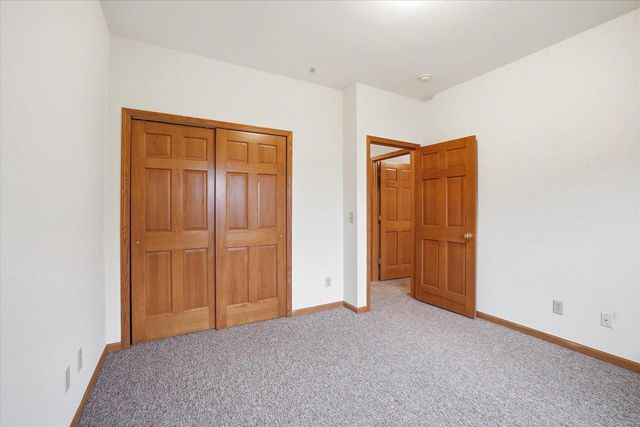 528 Grey Fox RUN, Watertown, WI 53094