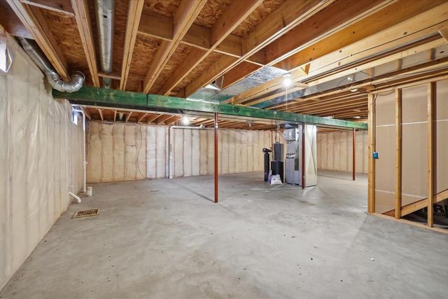 528 Grey Fox RUN, Watertown, WI 53094