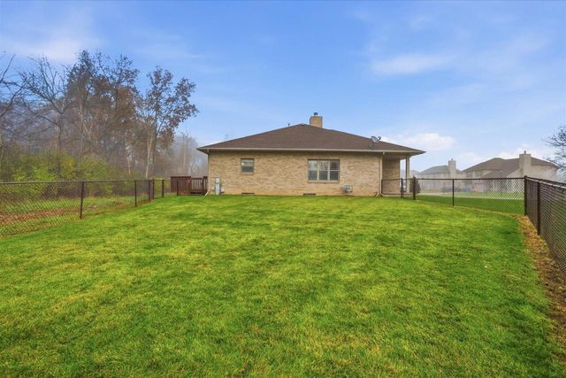 528 Grey Fox RUN, Watertown, WI 53094