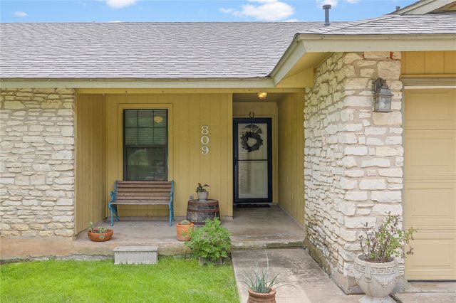 809 Windsor RD, Round Rock, TX 78664