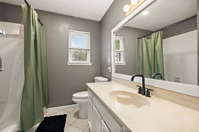 809 Windsor RD, Round Rock, TX 78664