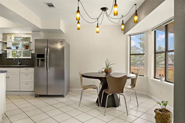 809 Windsor RD, Round Rock, TX 78664