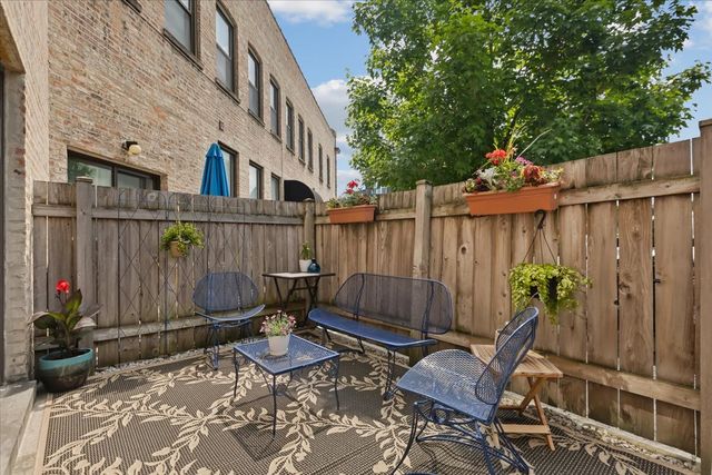 3713 Grand Boulevard 10, Brookfield, IL 60513