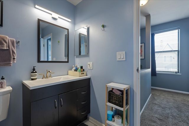 3713 Grand Boulevard 10, Brookfield, IL 60513