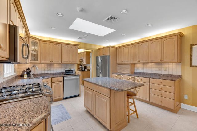 155 Meadow Road, Clark, NJ 07066