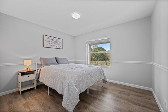 17830 49th Street N, Loxahatchee, FL 33470