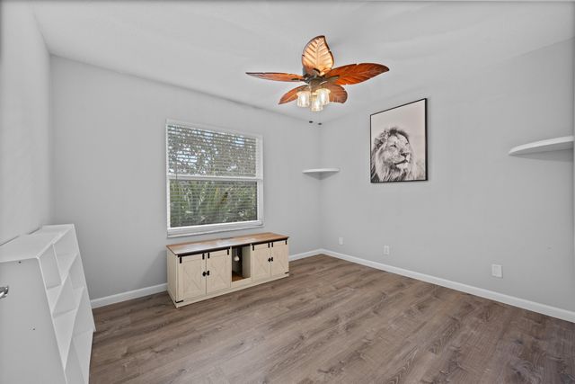 17830 49th Street N, Loxahatchee, FL 33470