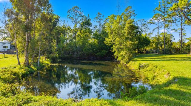 17830 49th Street N, Loxahatchee, FL 33470