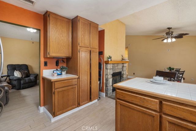 2569 W Plaza Serena Drive, Rialto, CA 92377