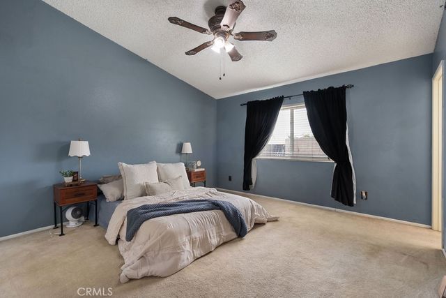 2569 W Plaza Serena Drive, Rialto, CA 92377