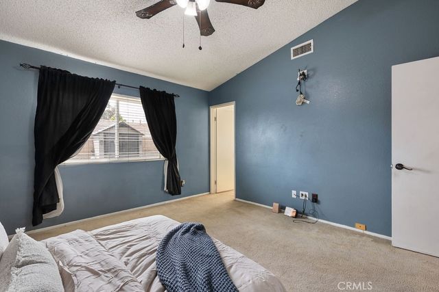 2569 W Plaza Serena Drive, Rialto, CA 92377