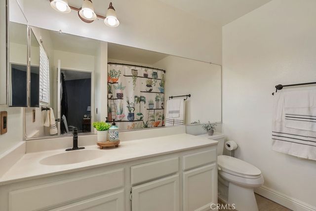2569 W Plaza Serena Drive, Rialto, CA 92377