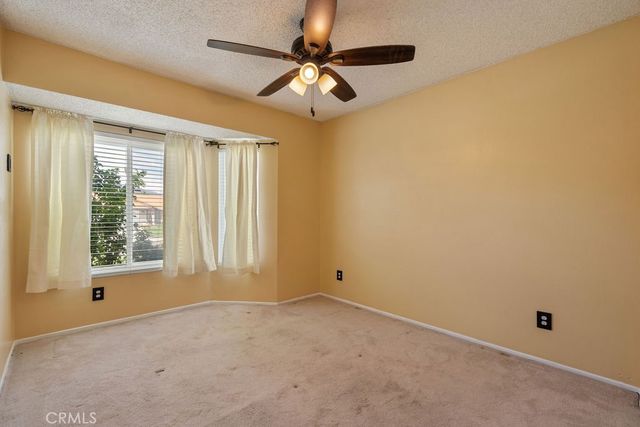 2569 W Plaza Serena Drive, Rialto, CA 92377